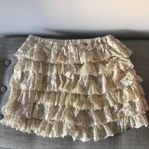 Mini Tiered Ruffled Skort / S-M